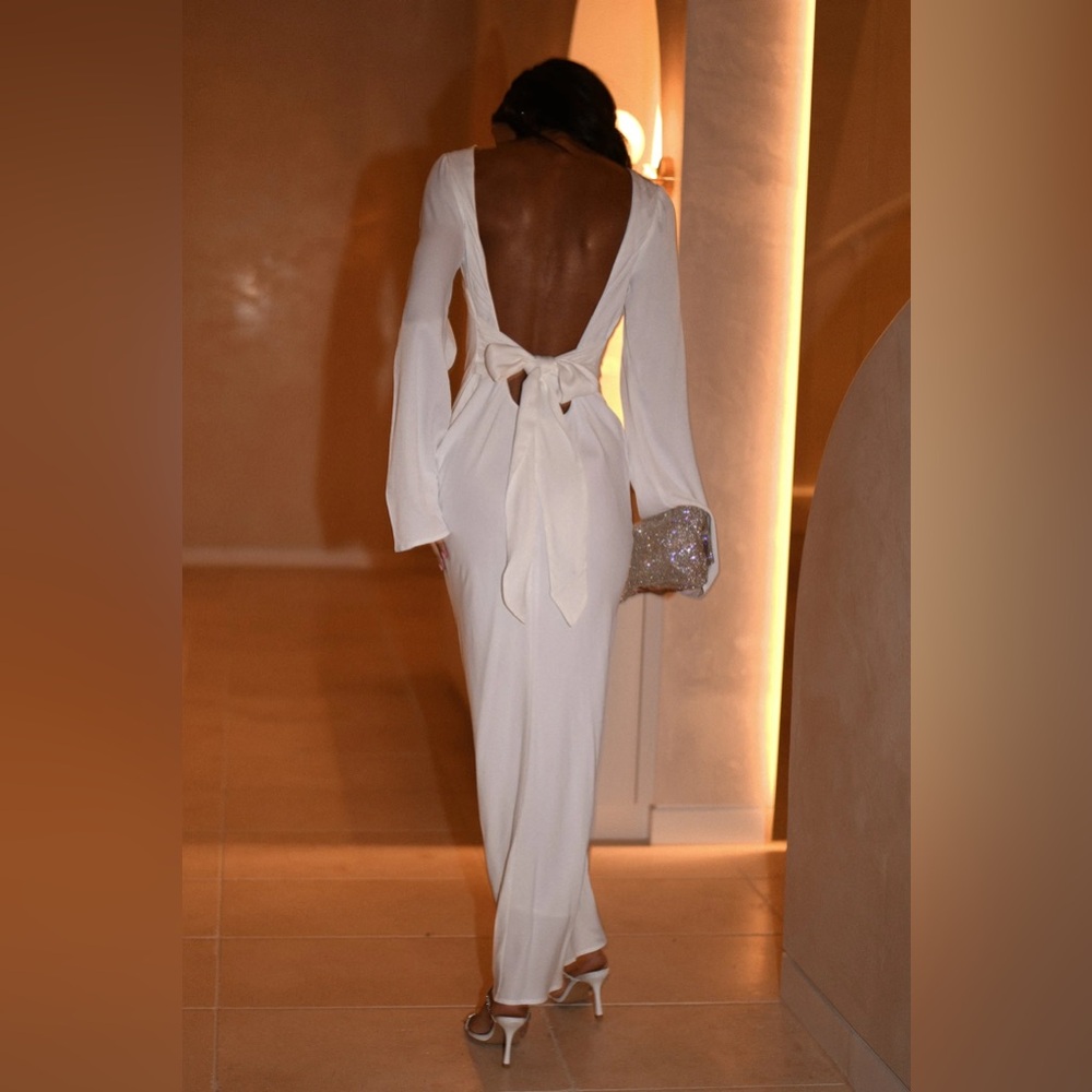 MESHKI - FERNANDA
Long Sleeve Maxi Dress - White